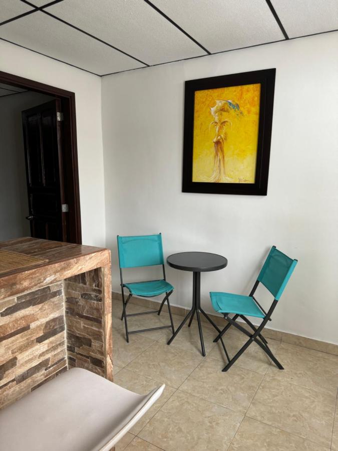 Acogedor Apartaestudio Ubicado En La Zona Rosa De Pereira Appartement Buitenkant foto